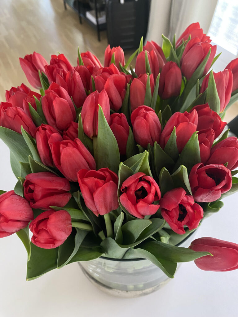 cozy romantic home flowers styling