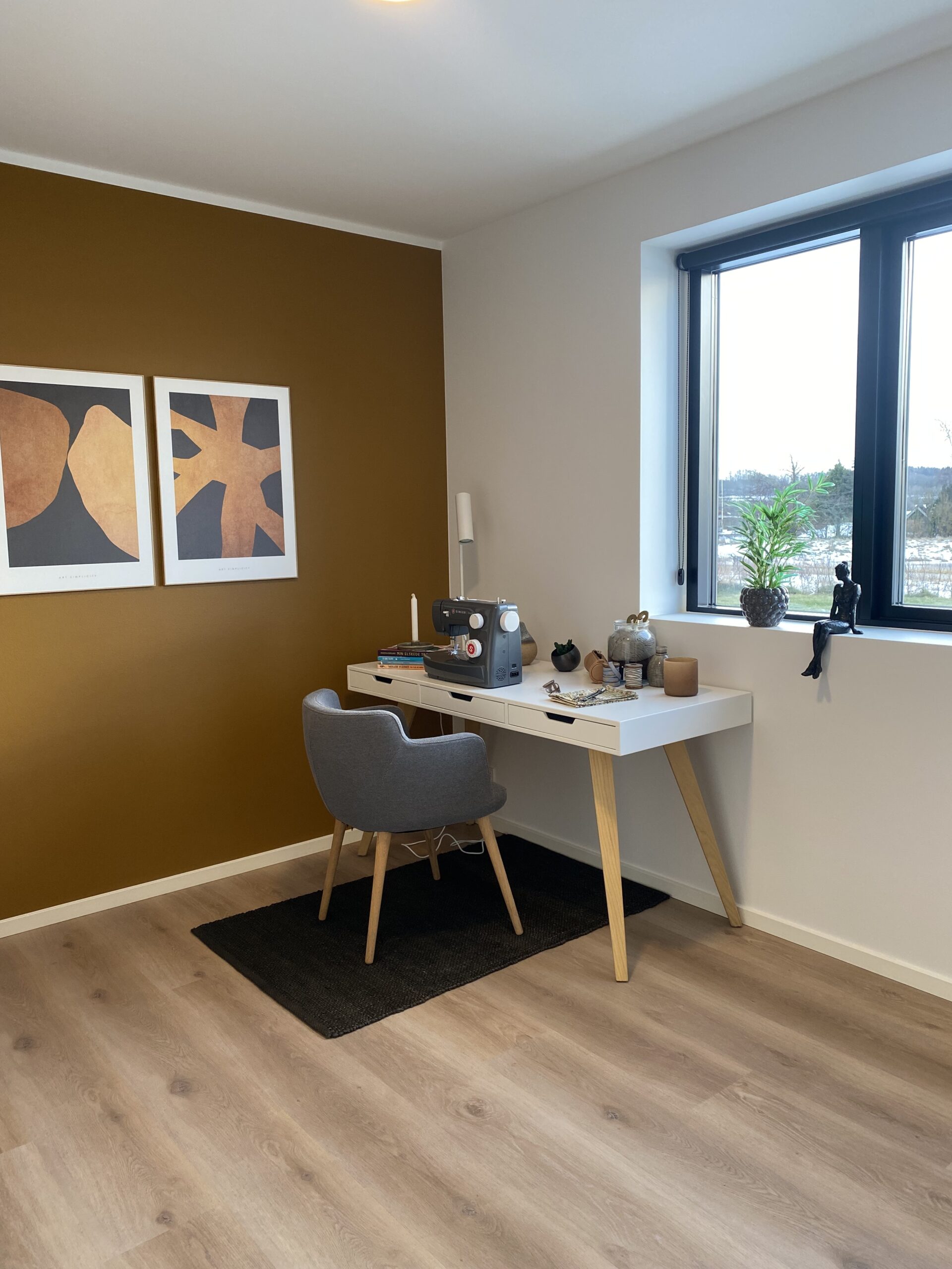 Cozy Autumn Home

Warm Fall Colors

Autumn Home Decor