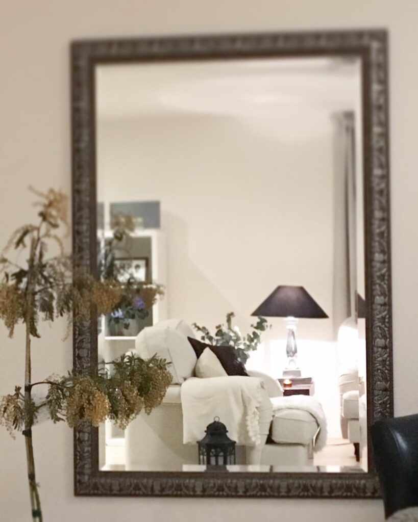 cozy autumn home, light