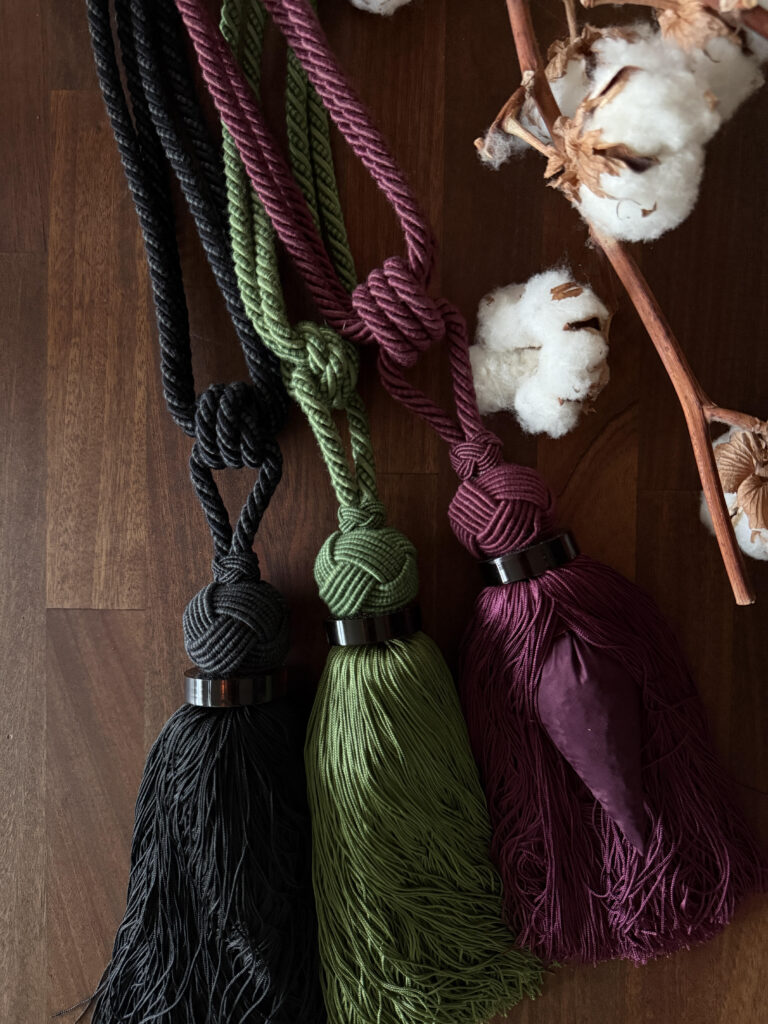 Soft textures of tiebacks